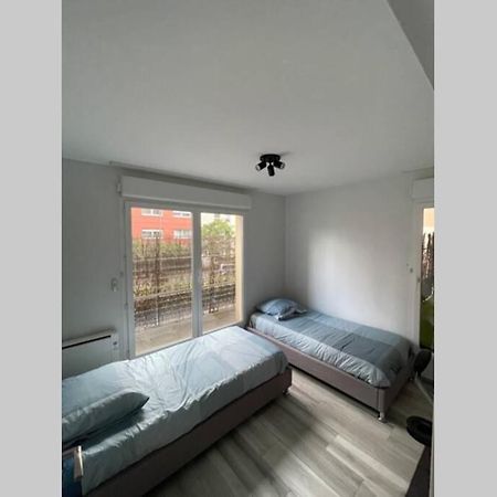 Appartement proche Paris et Disney land. Rosny-Sous-Bois Extérieur photo