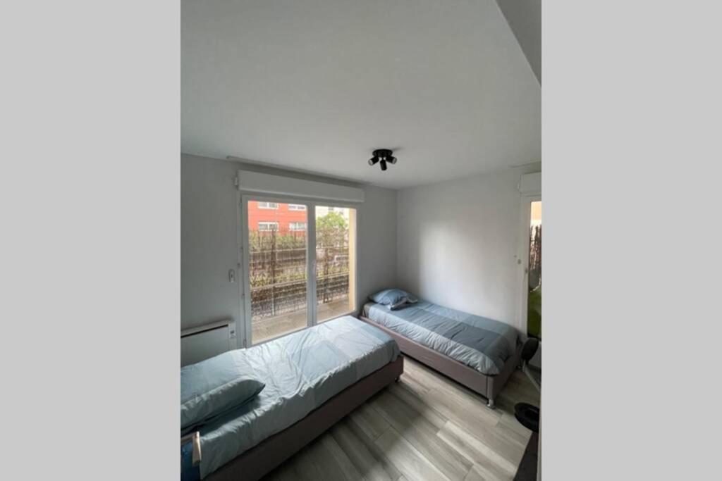 Appartement proche Paris et Disney land. Rosny-Sous-Bois Extérieur photo
