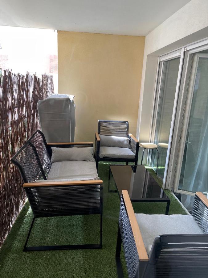 Appartement proche Paris et Disney land. Rosny-Sous-Bois Extérieur photo