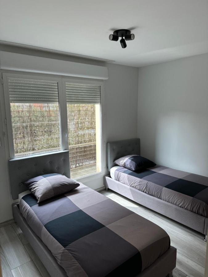 Appartement proche Paris et Disney land. Rosny-Sous-Bois Extérieur photo