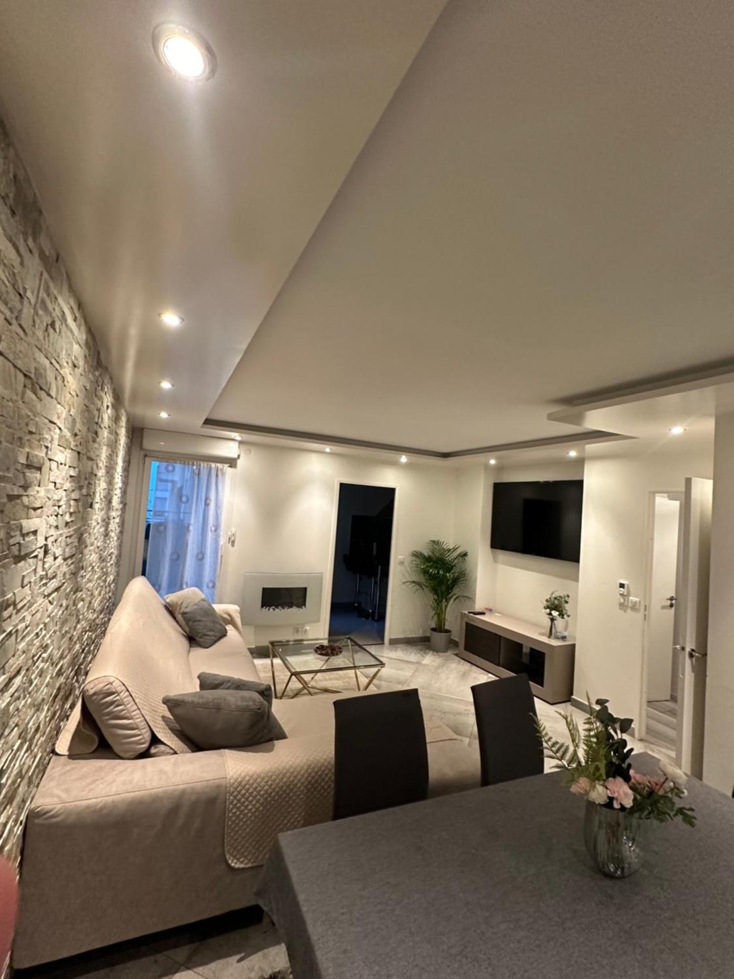 Appartement proche Paris et Disney land. Rosny-Sous-Bois Extérieur photo